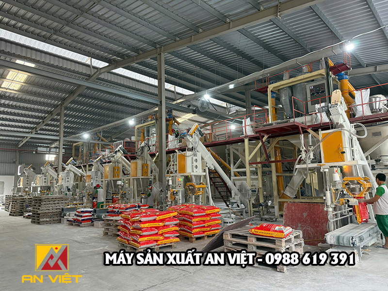 Cân Đóng Bao Bột Bả 7 Tấn/Giờ Bao 40kg Lắp Đặt Tại Hà Nam